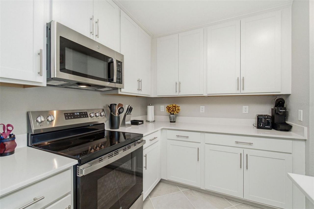 15275 Green Acres Avenue, Unit 321, Punta Gorda, FL 33982 Photo