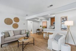 276 Alexandra Drive photo 4