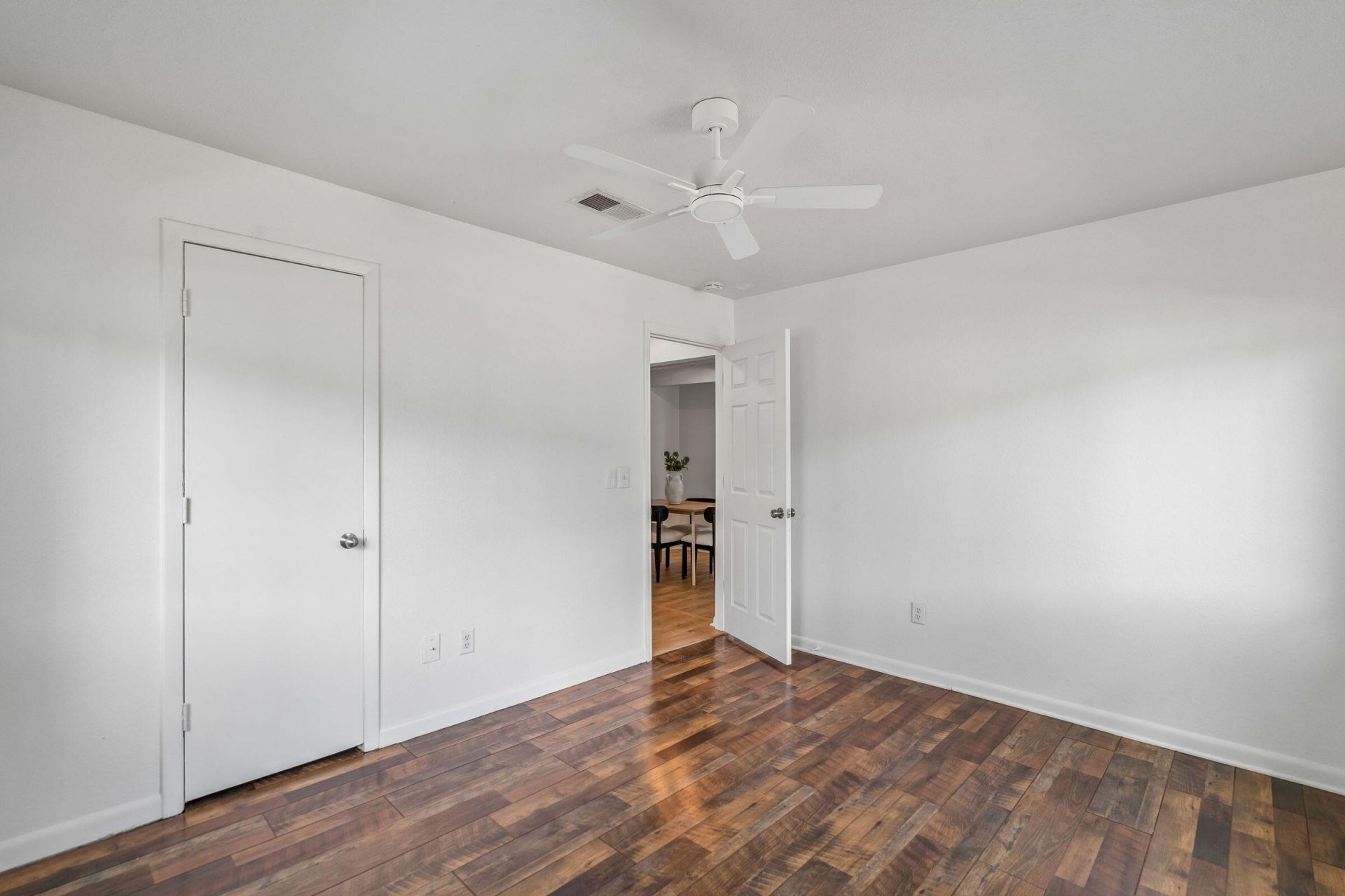 276 Alexandra Drive Photo 21