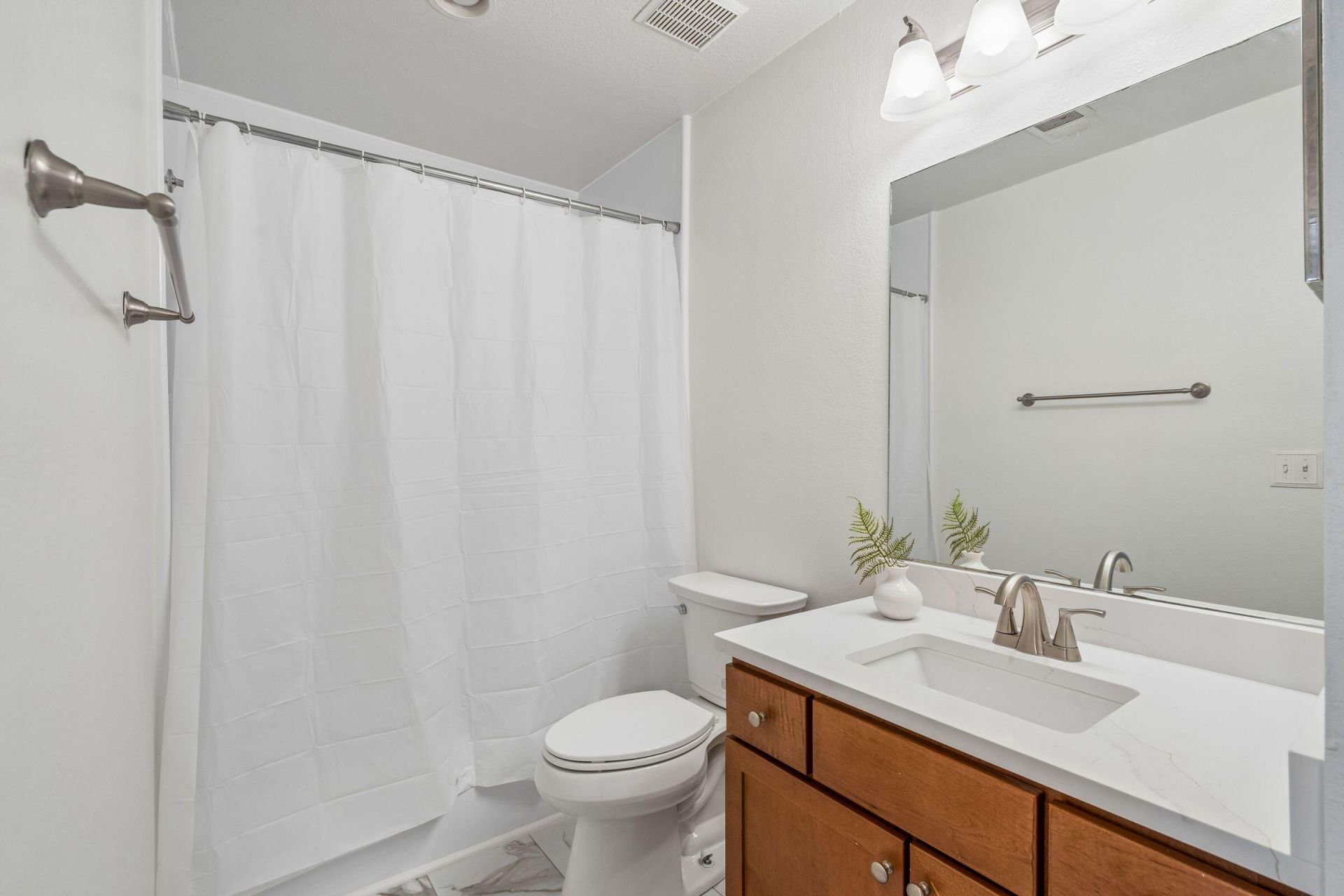 276 Alexandra Drive Photo 22