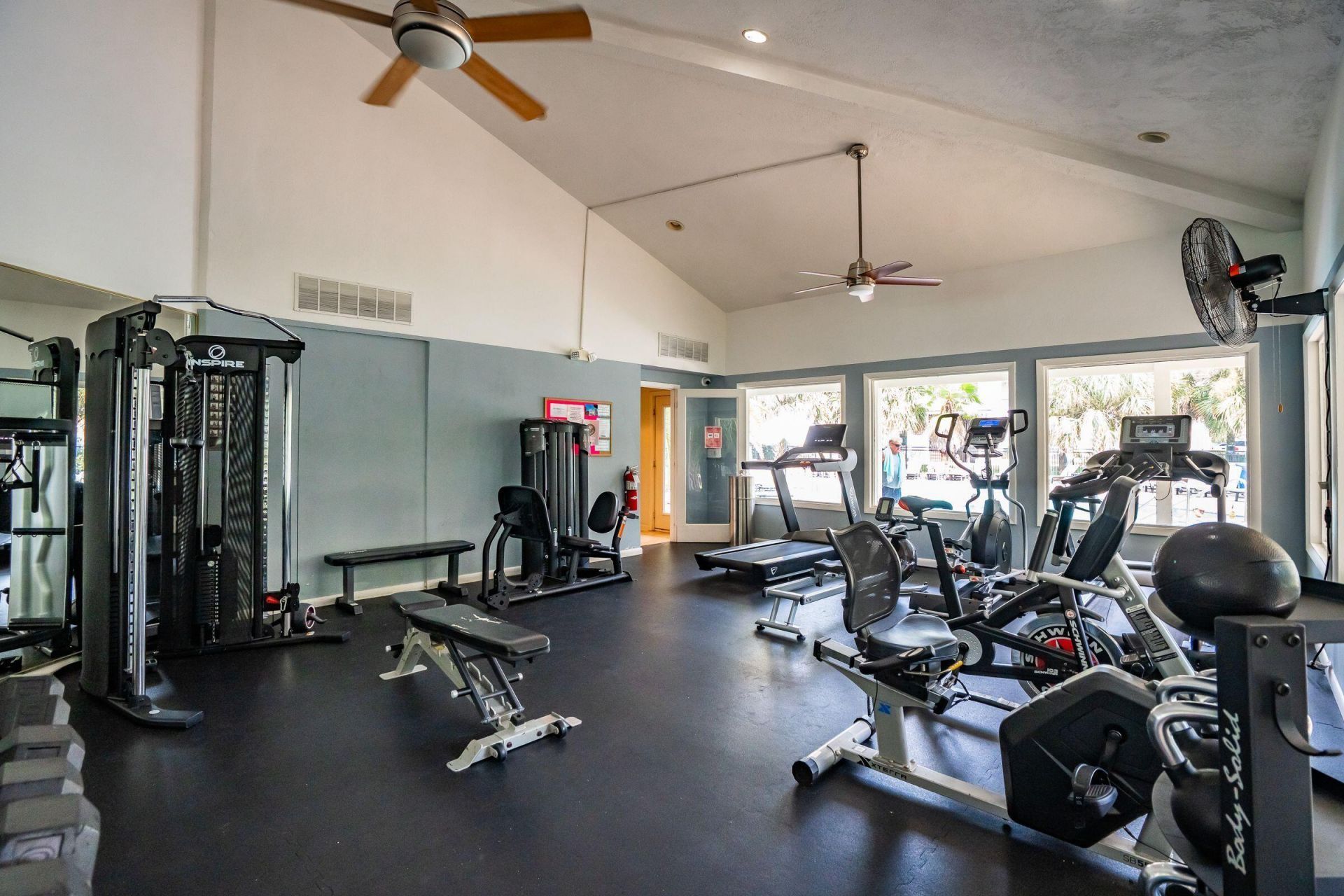 276 Alexandra Drive Photo 27