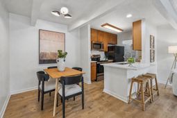 276 Alexandra Drive photo 4