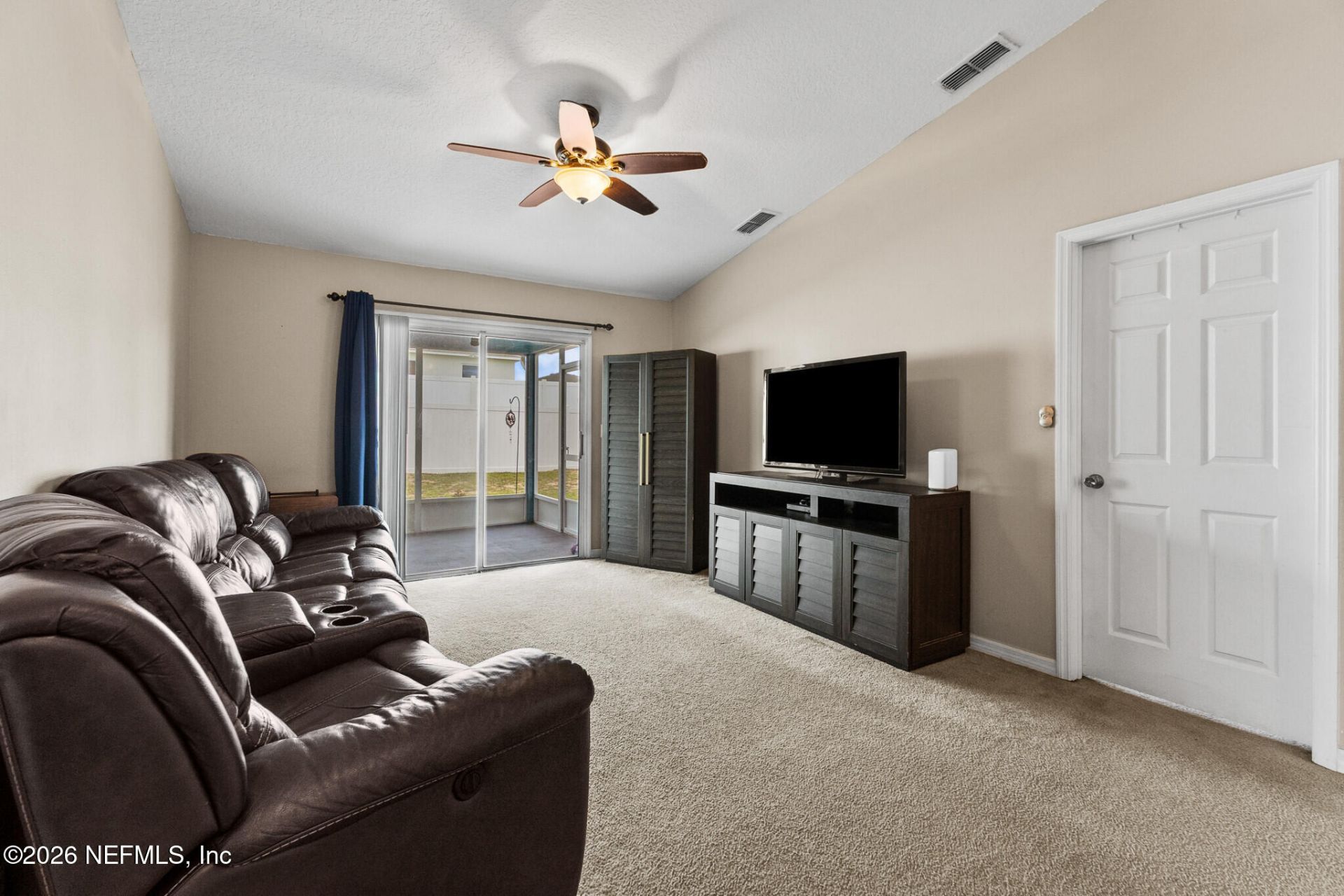109 Village Drive, Welaka, FL 32193 Photo