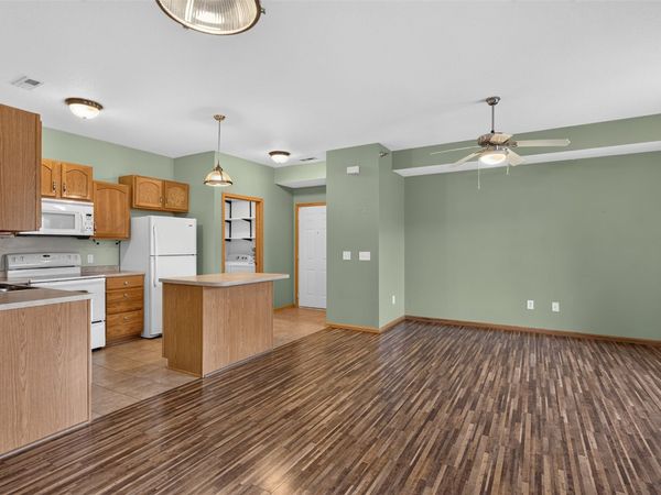 10335 Norfolk Drive, Unit 13, Johnston, IA 50131