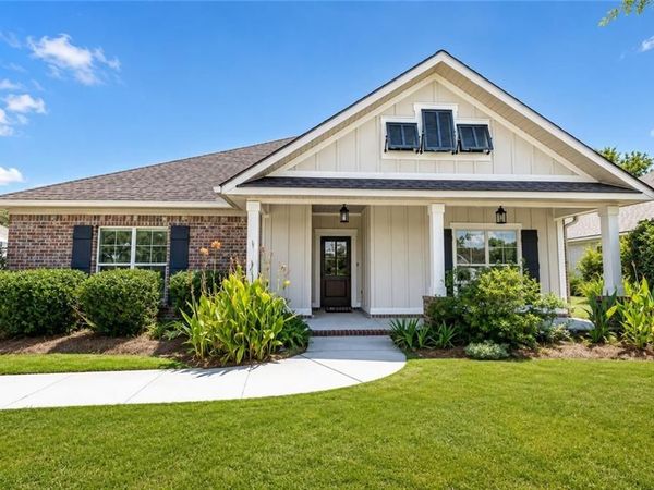 611 Nathaniel Avenue, Fairhope, AL 36532