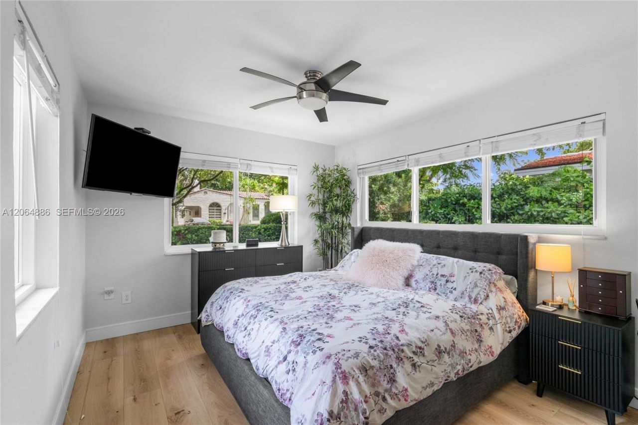 810 Venetia Ave, Coral Gables, FL 33134 Photo