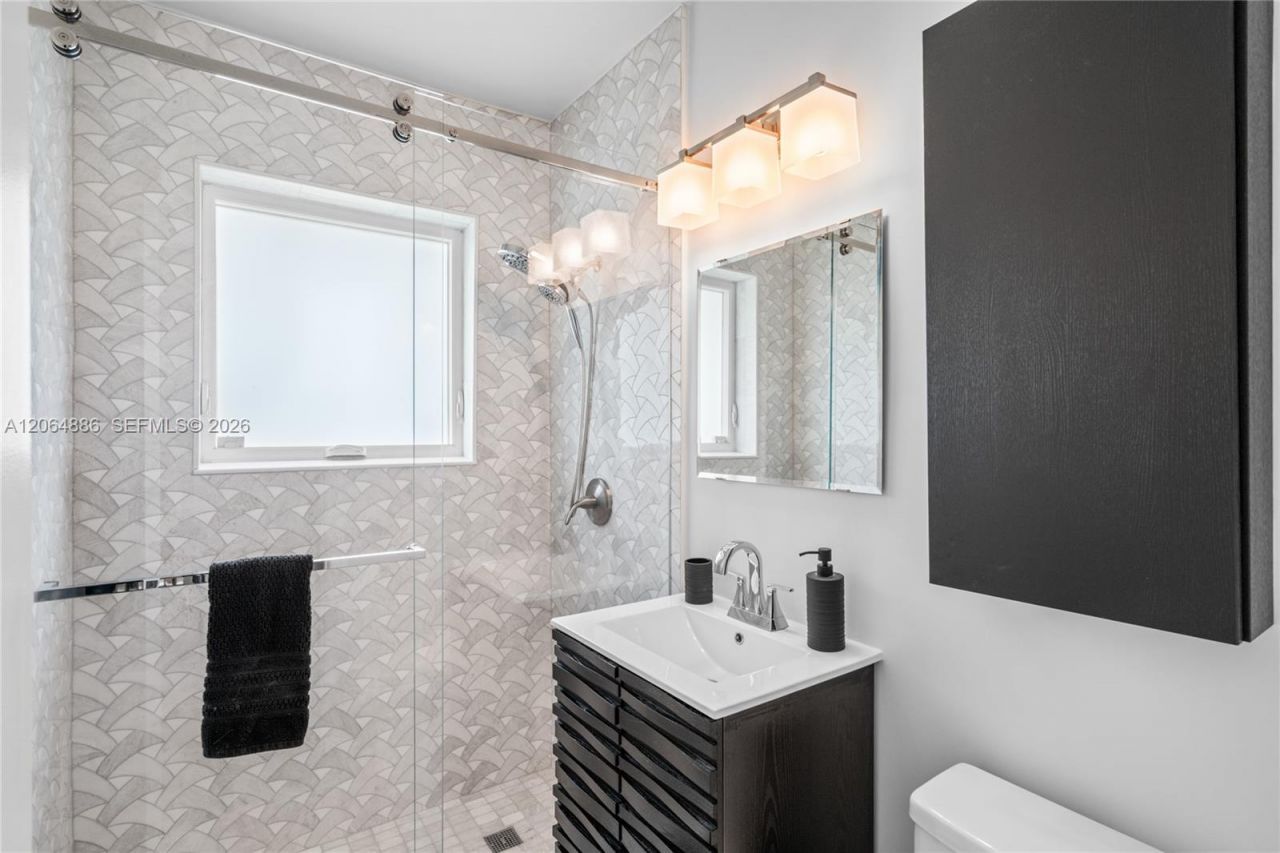 810 Venetia Ave, Coral Gables, FL 33134 Photo