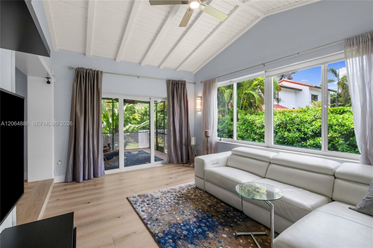 810 Venetia Ave, Coral Gables, FL 33134 Photo