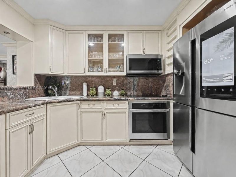 7961 W 6th Ave , Hialeah, FL 33014 Photo