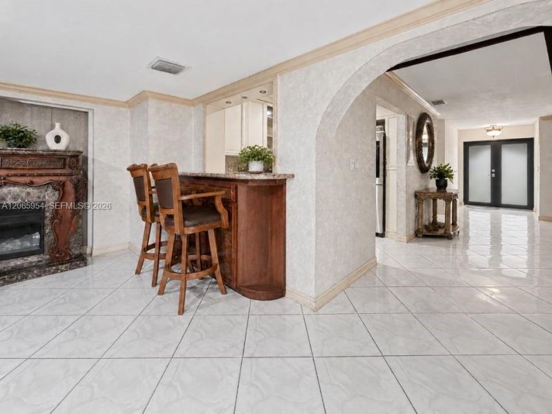 7961 W 6th Ave , Hialeah, FL 33014 Photo