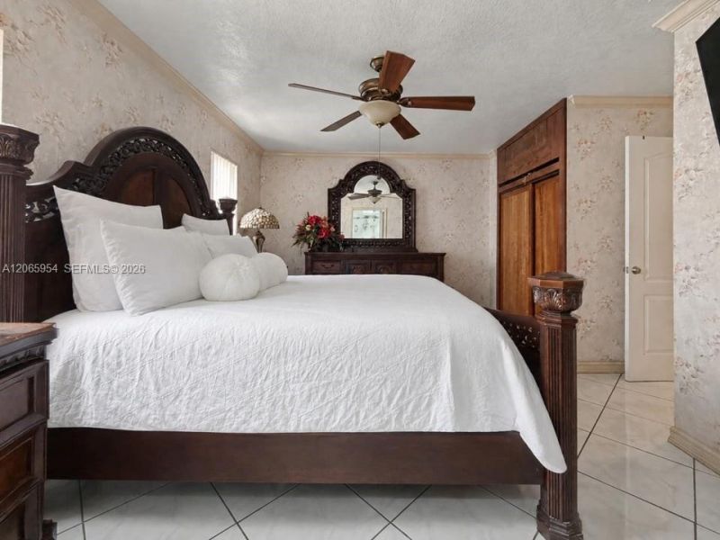 7961 W 6th Ave , Hialeah, FL 33014 Photo