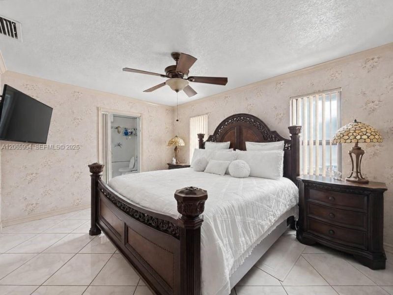 7961 W 6th Ave , Hialeah, FL 33014 Photo