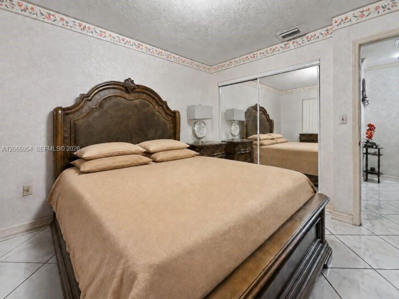 7961 W 6th Ave , Hialeah, FL 33014 Photo