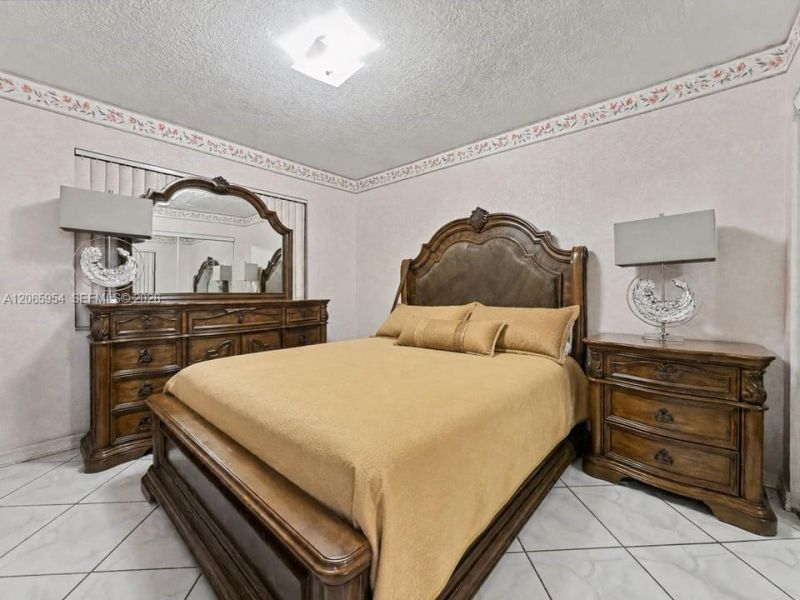 7961 W 6th Ave , Hialeah, FL 33014 Photo