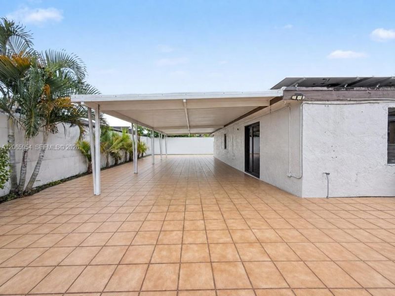 7961 W 6th Ave , Hialeah, FL 33014 Photo