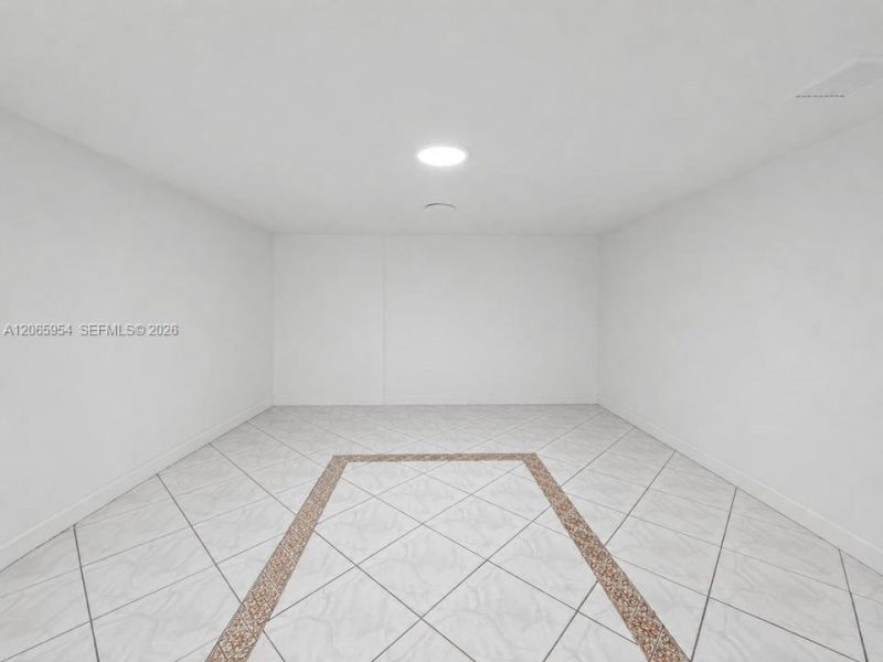 7961 W 6th Ave , Hialeah, FL 33014 Photo