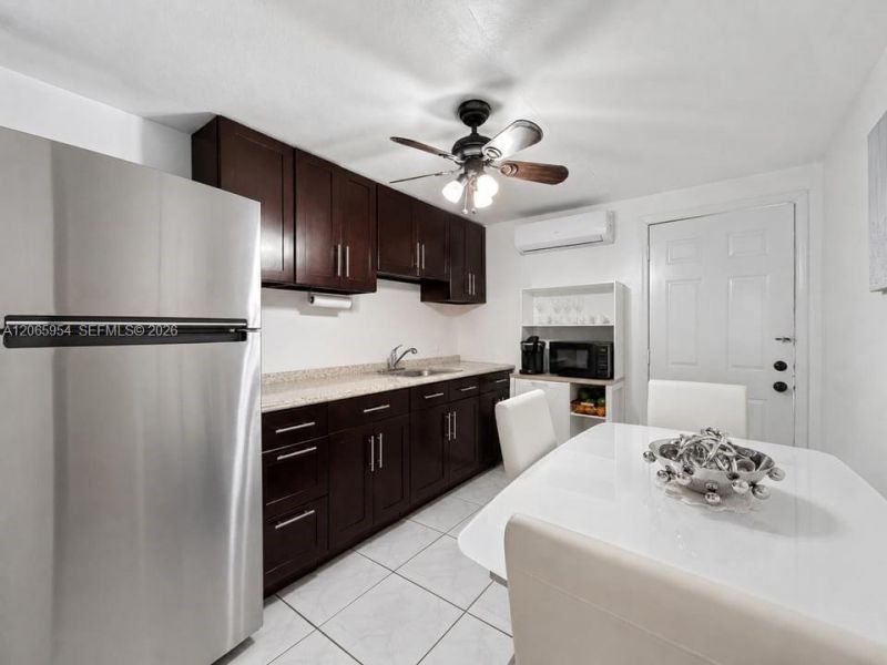 7961 W 6th Ave , Hialeah, FL 33014 Photo