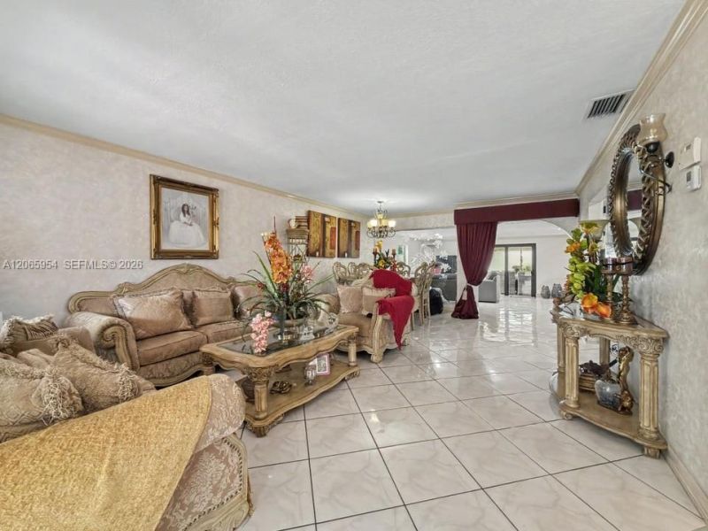 7961 W 6th Ave , Hialeah, FL 33014 Photo