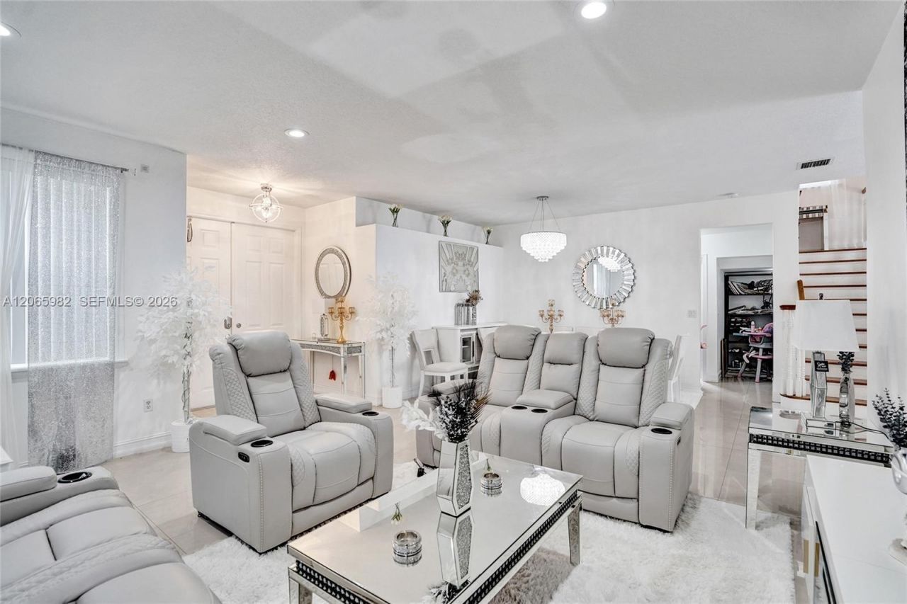 9078 Alexandra Cir, Wellington, FL 33414 Photo