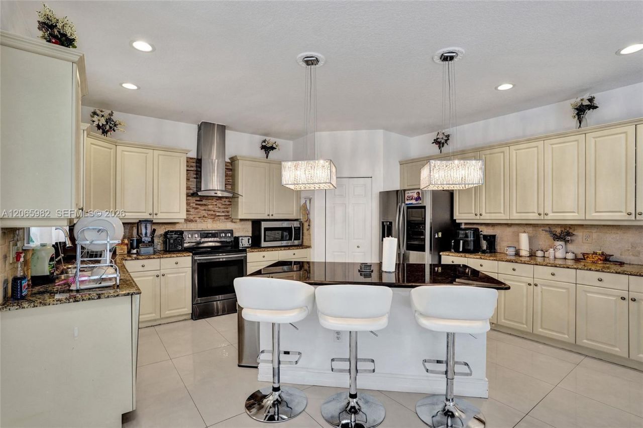 9078 Alexandra Cir, Wellington, FL 33414 Photo