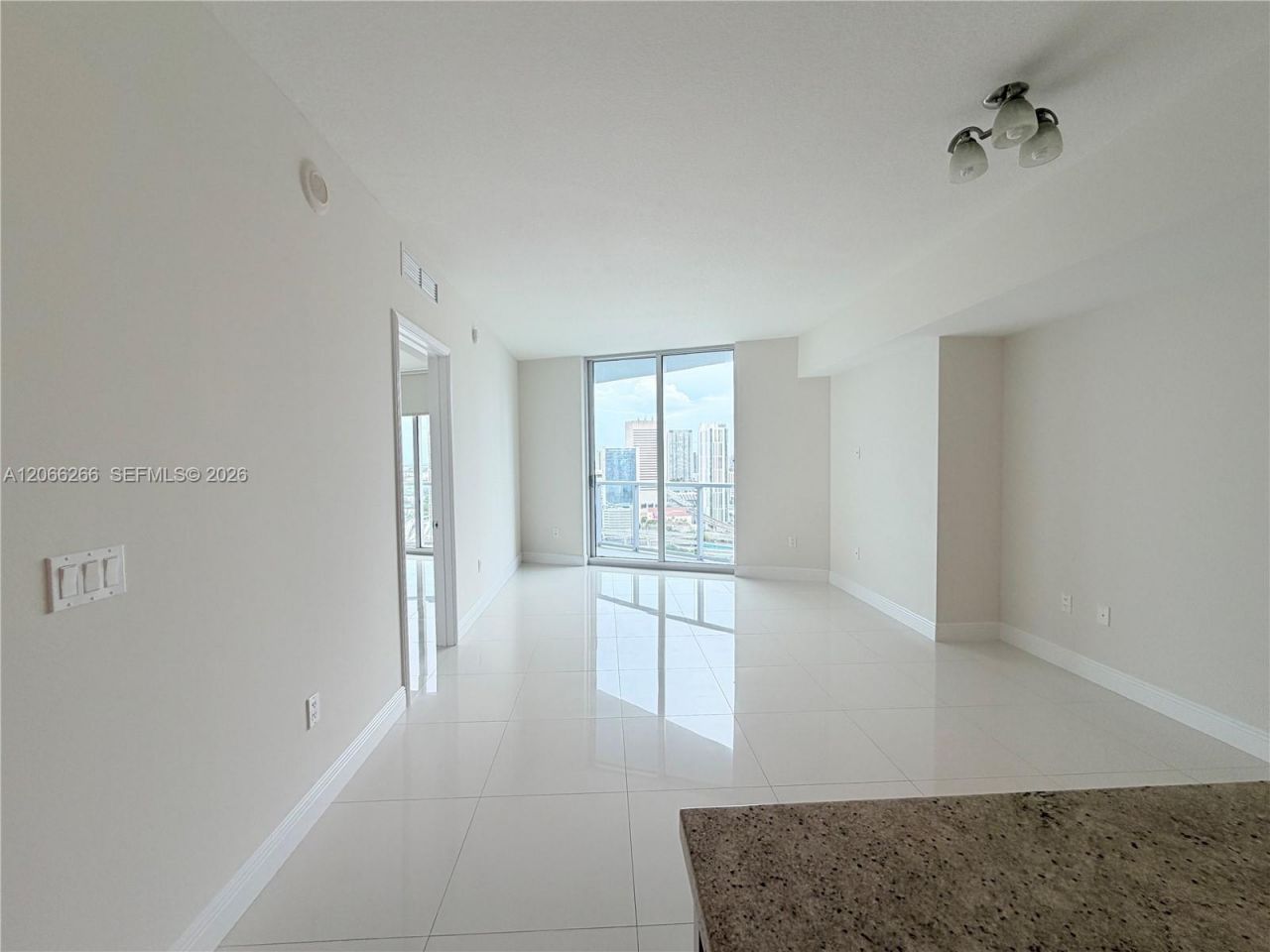 185 SW 7th St, Unit 3105, Miami, FL 33130 Photo