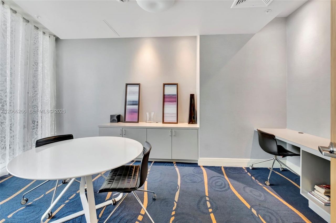 185 SW 7th St, Unit 3105, Miami, FL 33130 Photo
