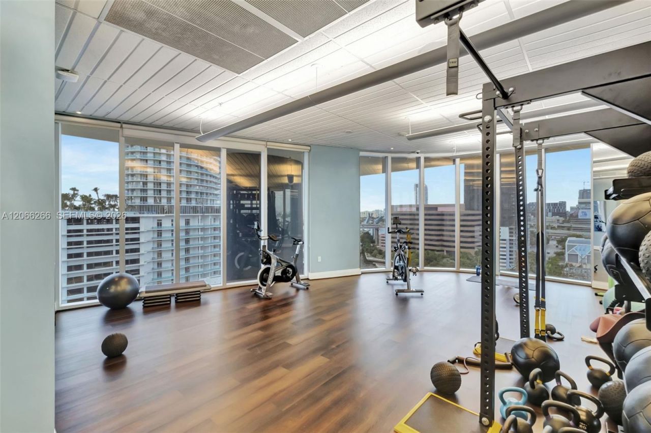185 SW 7th St, Unit 3105, Miami, FL 33130 Photo