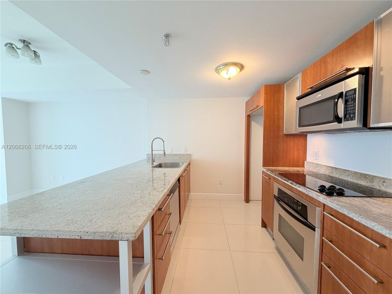 185 SW 7th St, Unit 3105, Miami, FL 33130 Photo