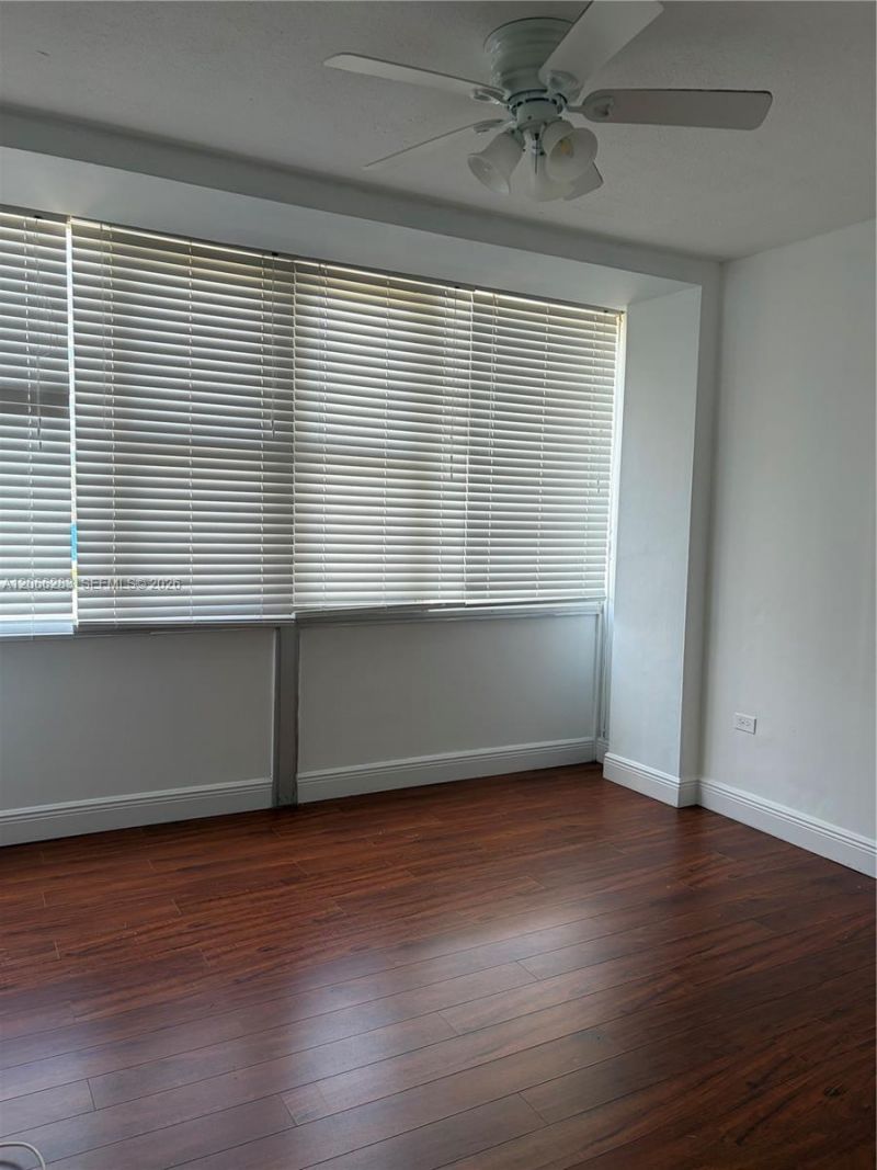 7545 E Treasure Dr , Unit 5G, North Bay Village, FL 33141 Photo