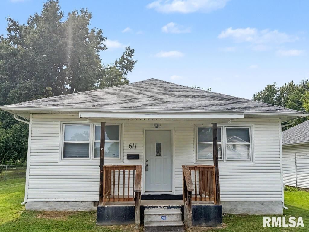 611 S 23rd Street, Herrin, IL 62948 Main Photo