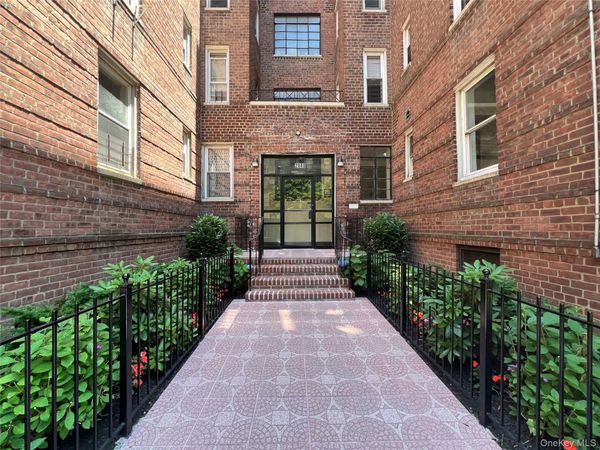 2080 Barnes Avenue , Unit 5B, Bronx, NY 10462