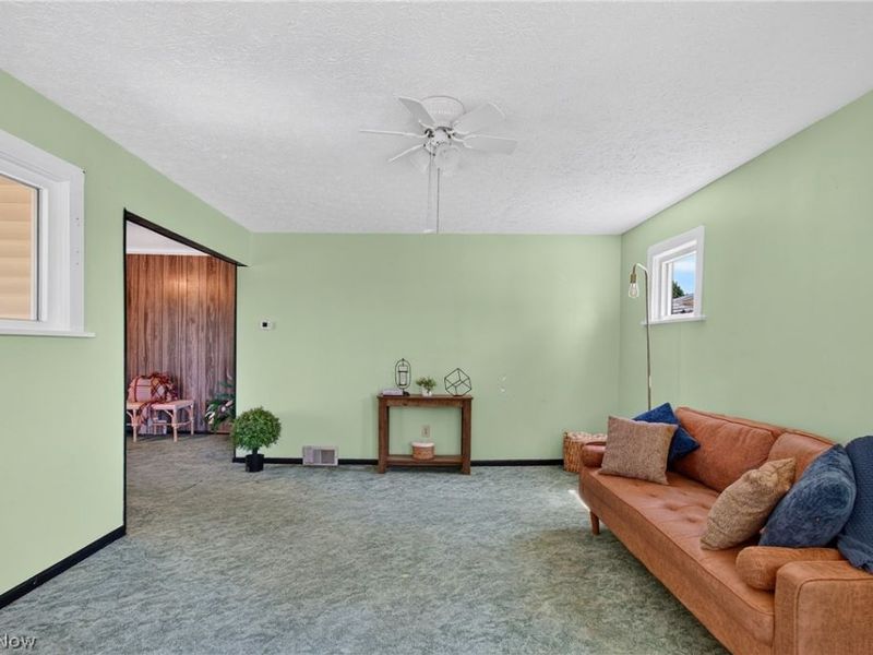 1514 Erie Street S, Massillon, OH 44646 Photo 2