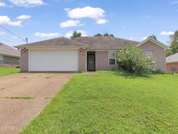 30 Hayworth Cove , Jackson, TN 38305