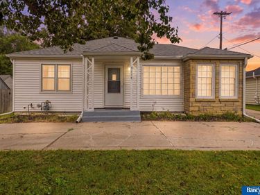 5114 Randolph Street, Lincoln, NE 68510