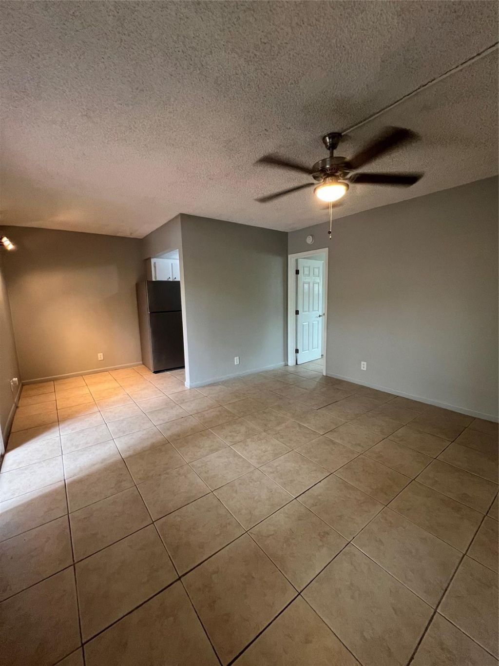 2016 NE 17th Court, Unit 4, Fort Lauderdale, FL 33305 Photo