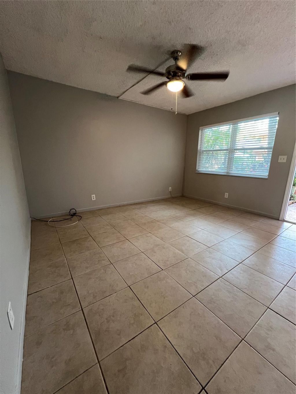 2016 NE 17th Court, Unit 4, Fort Lauderdale, FL 33305 Photo