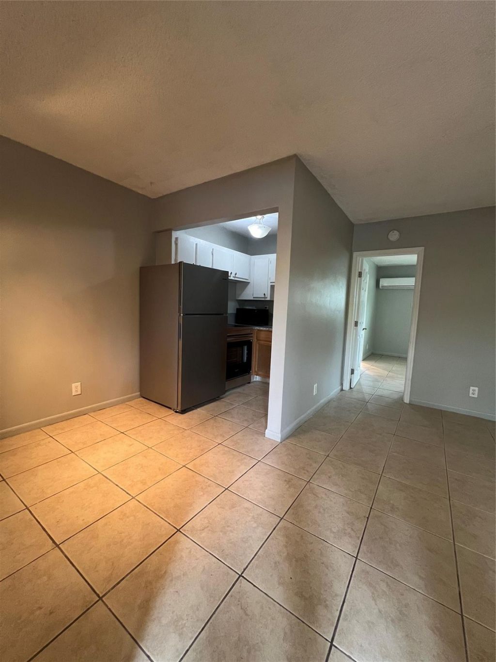 2016 NE 17th Court, Unit 4, Fort Lauderdale, FL 33305 Photo