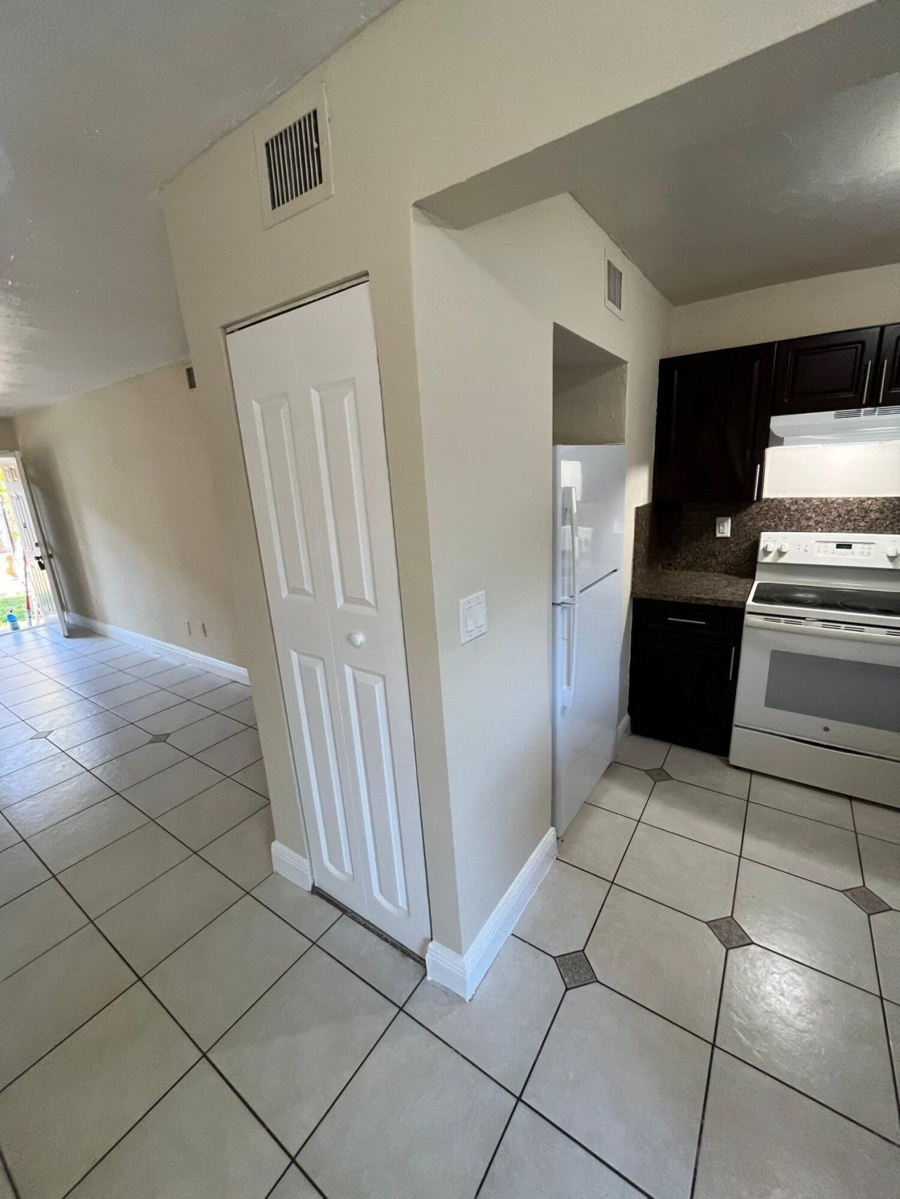 1370 NE 119th Street, Unit 137008, Miami, FL 33161 Photo