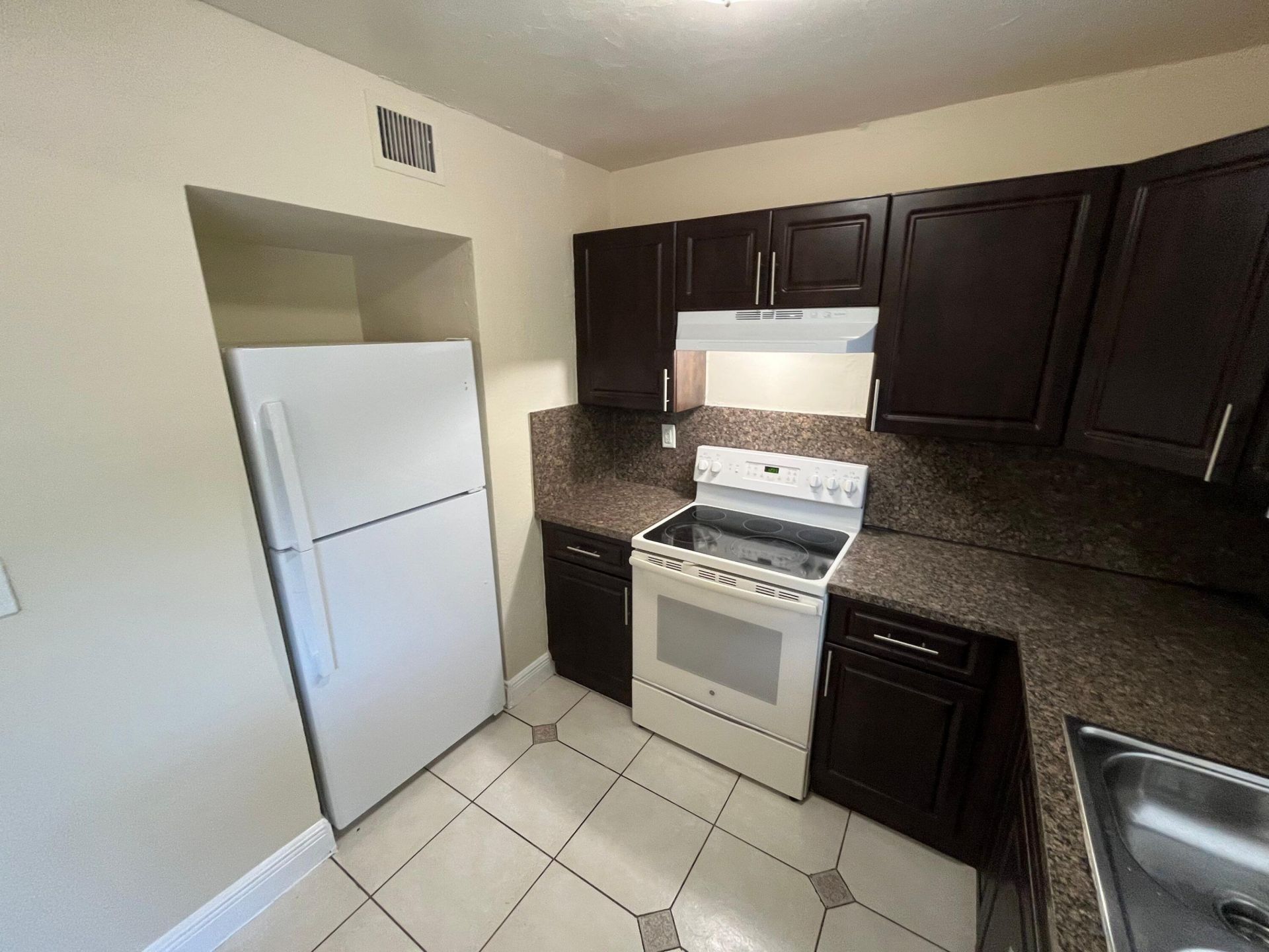 1370 NE 119th Street, Unit 137008, Miami, FL 33161 Photo