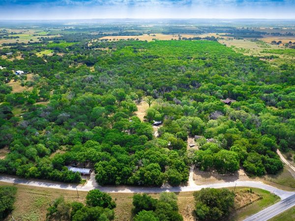 12135 Fm 1322, Luling, TX 78648