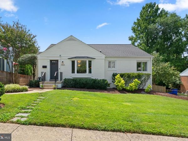 4624 EDGEFIELD ROAD, BETHESDA, MD 20814