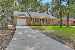 217 Beverly Drive photo 4
