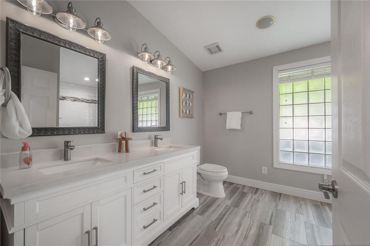 10332 Abbotsford Drive, Tampa, FL 33626 Photo
