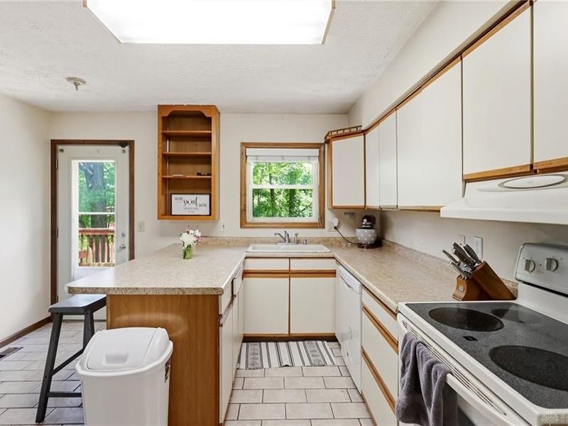 4460 E Mohave Drive, Beavercreek, OH 45431 Photo 10