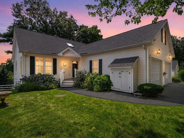48 William Onthank Ln, Unit 48, Southborough, MA 01772