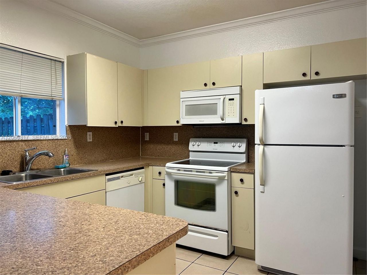 8564 SW 214th Way , Cutler Bay, FL 33189 Photo
