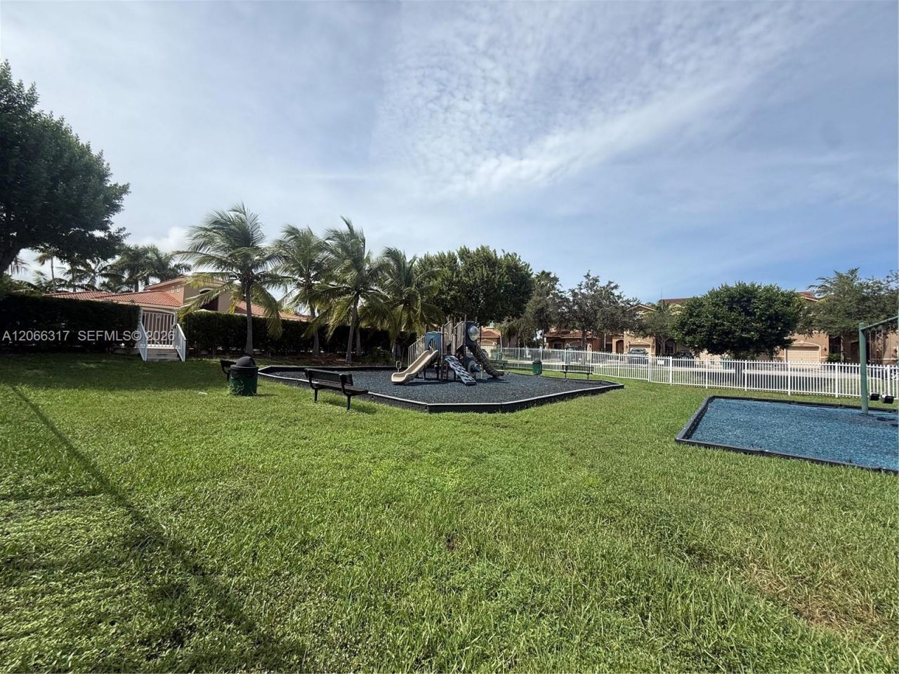 8564 SW 214th Way, Cutler Bay, FL 33189 Photo