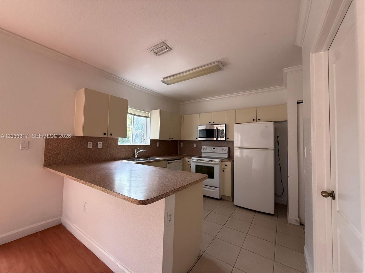 8564 SW 214th Way, Cutler Bay, FL 33189 Photo