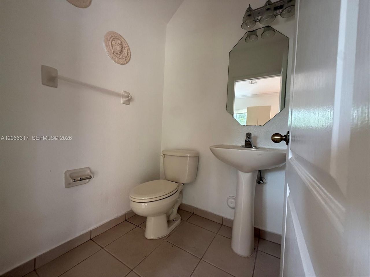 8564 SW 214th Way, Cutler Bay, FL 33189 Photo