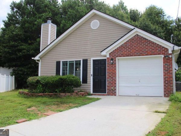 6831 Browns Mill Walk, Lithonia, GA 30038